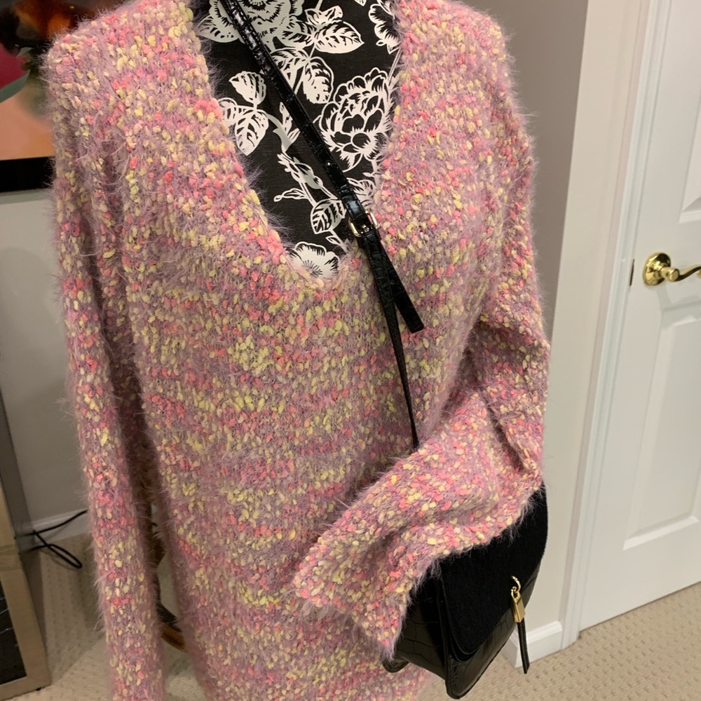 Soft wool multi color v neck long sleeve sweater